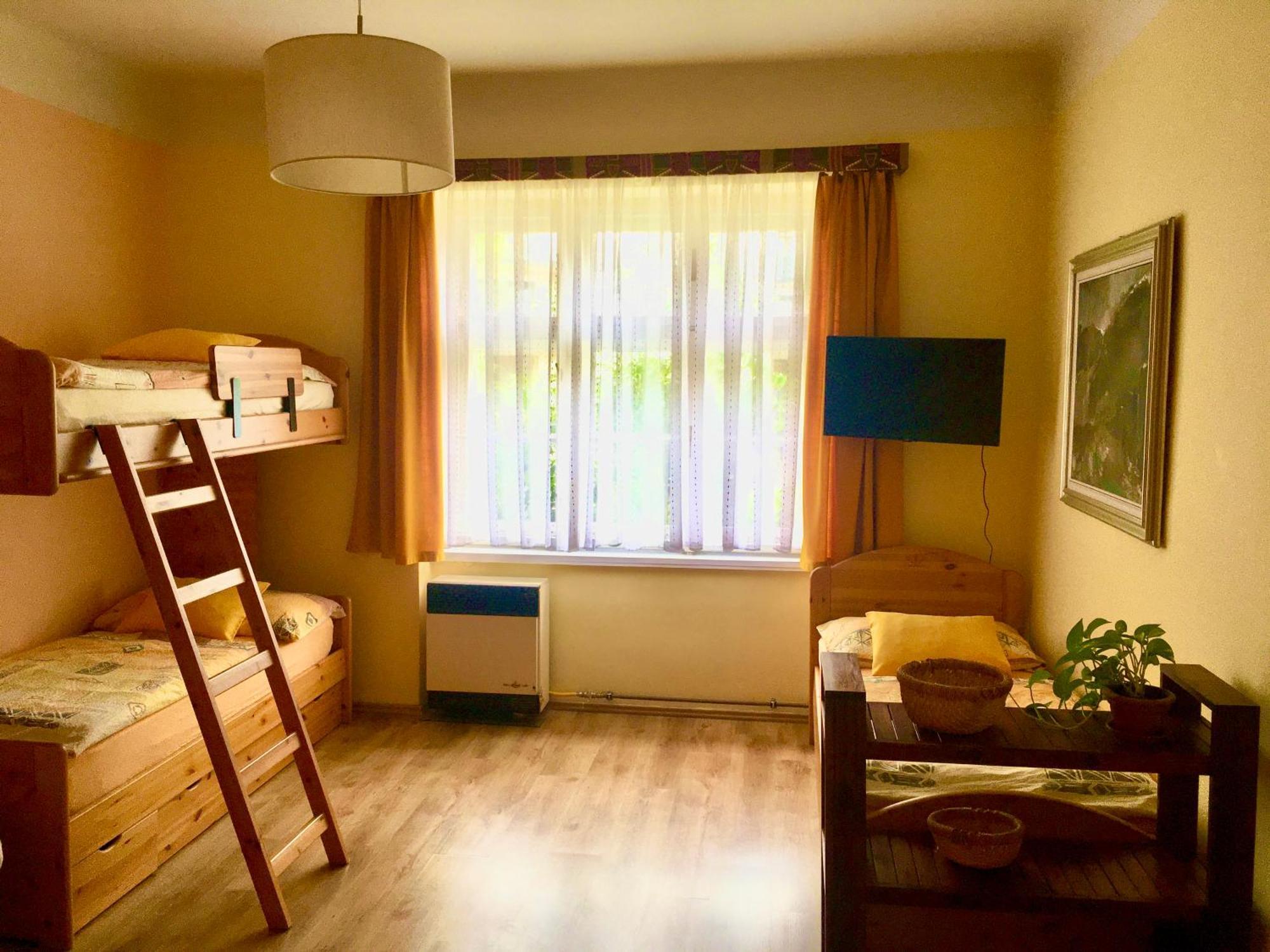 אולומוץ Apartman Flora מראה חיצוני תמונה