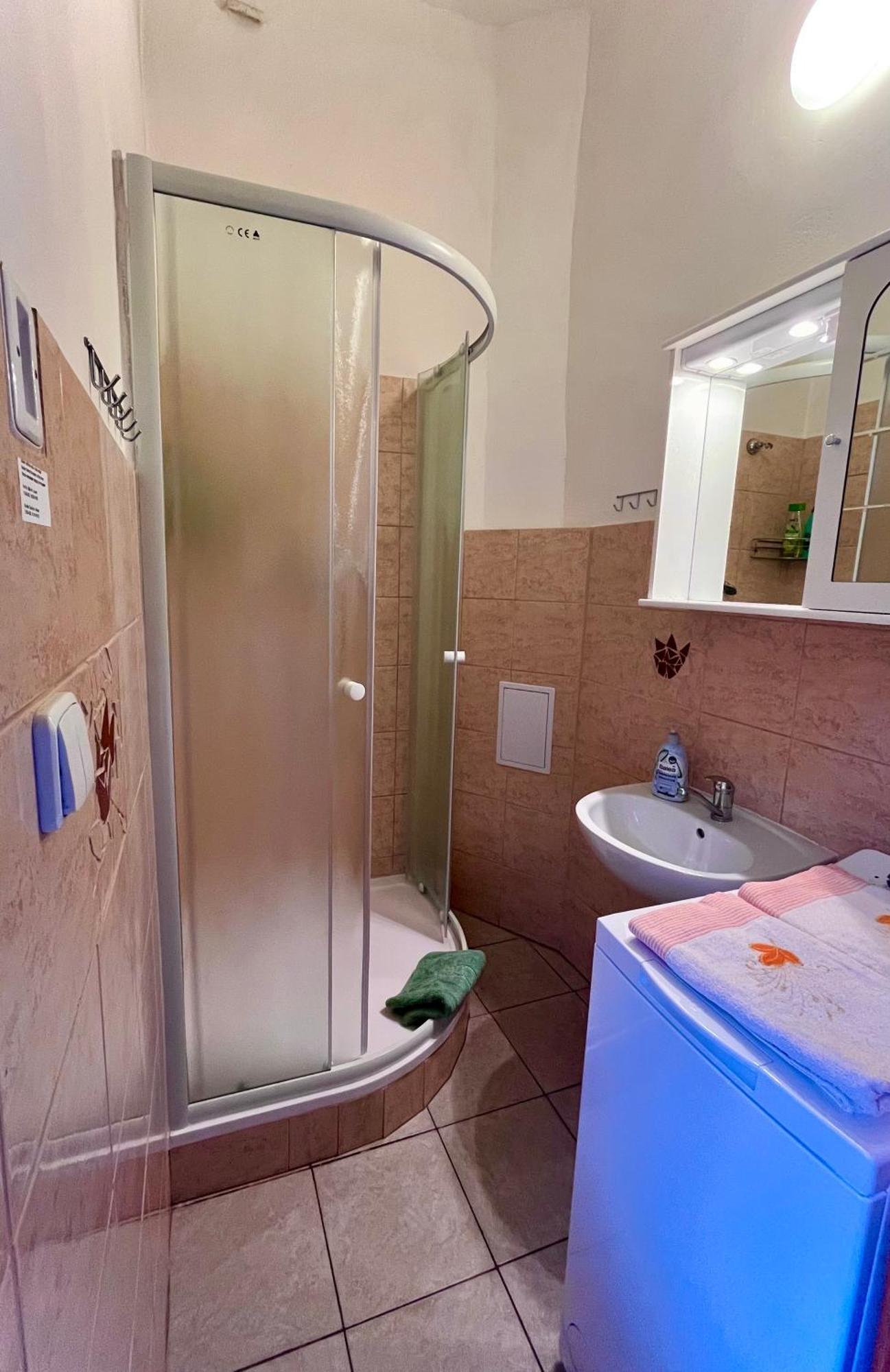 אולומוץ Apartman Flora מראה חיצוני תמונה